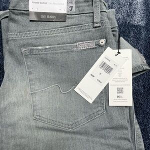 Gray kimmie bootcut seven for all mankind size 31
